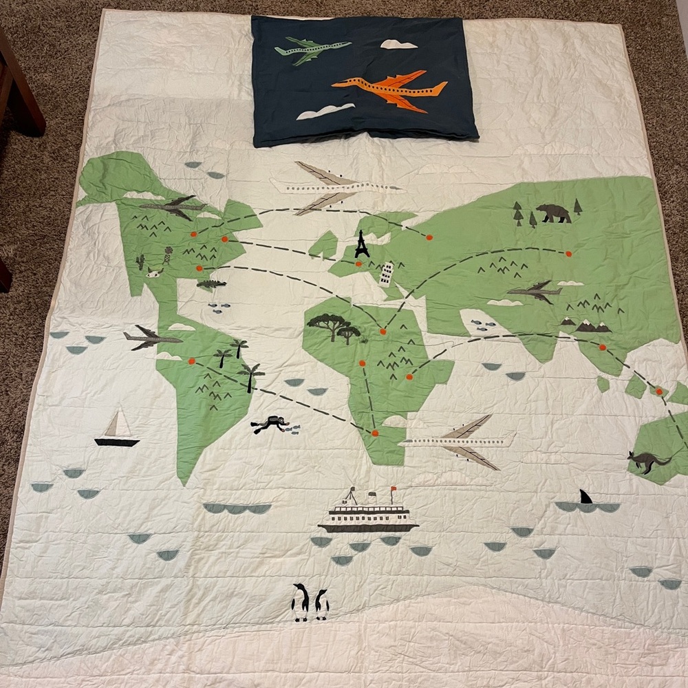 Crate&Barrel Green and White World Map Quilt Set